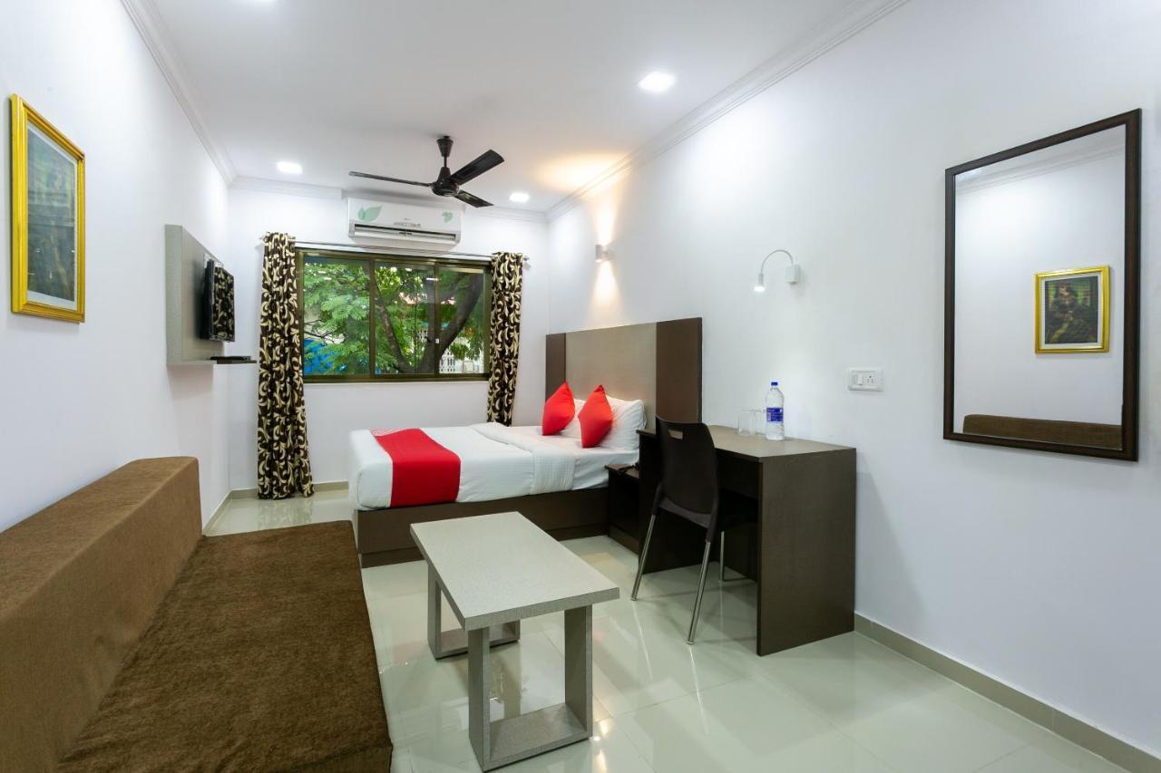 Collection O 74412 Ardaas Residency Hotel Мумбай Екстериор снимка