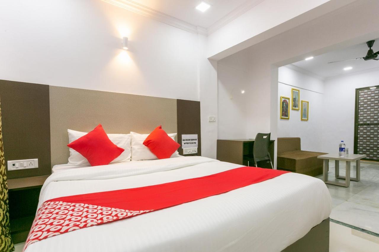 Collection O 74412 Ardaas Residency Hotel Мумбай Екстериор снимка
