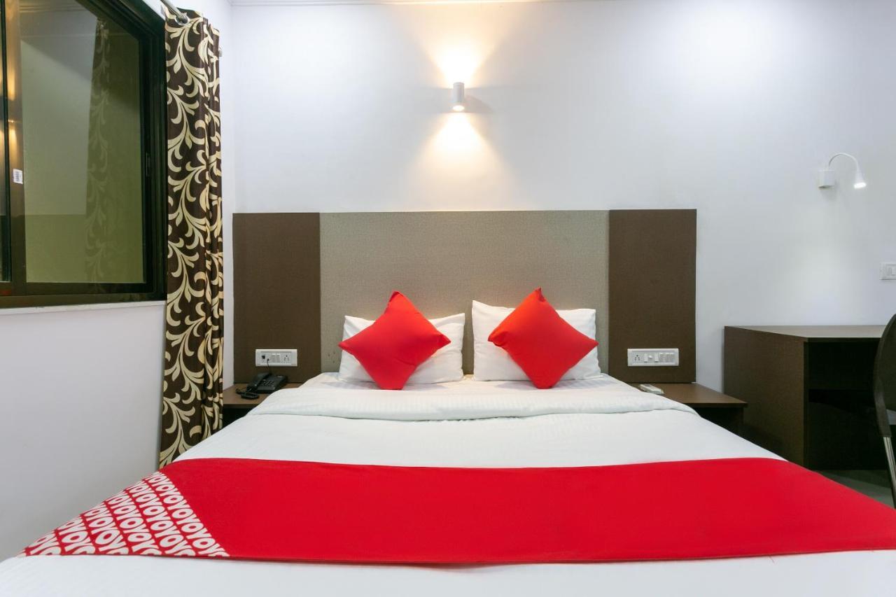Collection O 74412 Ardaas Residency Hotel Мумбай Екстериор снимка