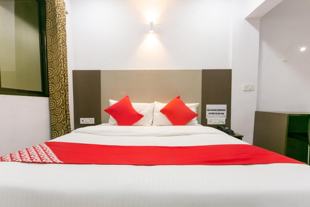 Collection O 74412 Ardaas Residency Hotel Мумбай Екстериор снимка