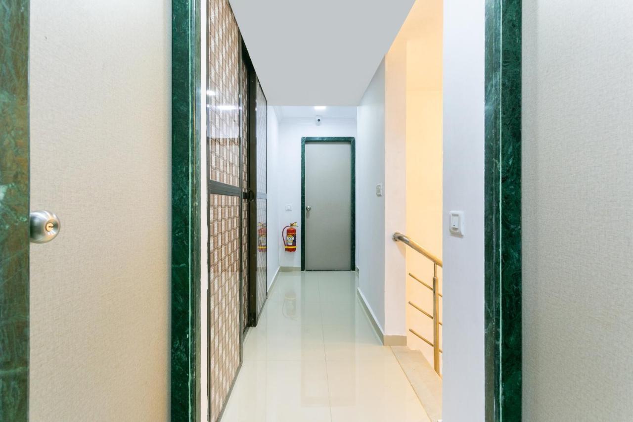 Collection O 74412 Ardaas Residency Hotel Мумбай Екстериор снимка