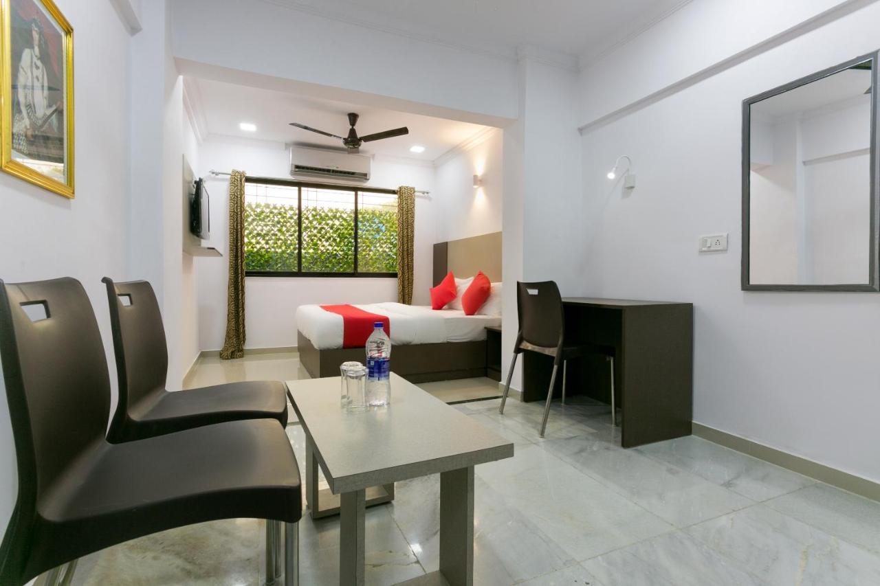 Collection O 74412 Ardaas Residency Hotel Мумбай Екстериор снимка