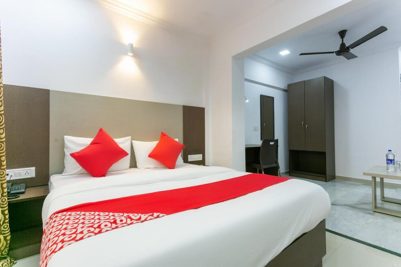 Collection O 74412 Ardaas Residency Hotel Мумбай Екстериор снимка